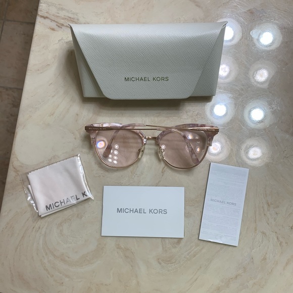 Michael Kors Savannah Sunglasses - Picture 11 of 16